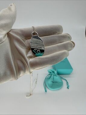 Tiffany & Co. Retired Return to Tiffany Silver Blue Splash Oval Tag Necklace